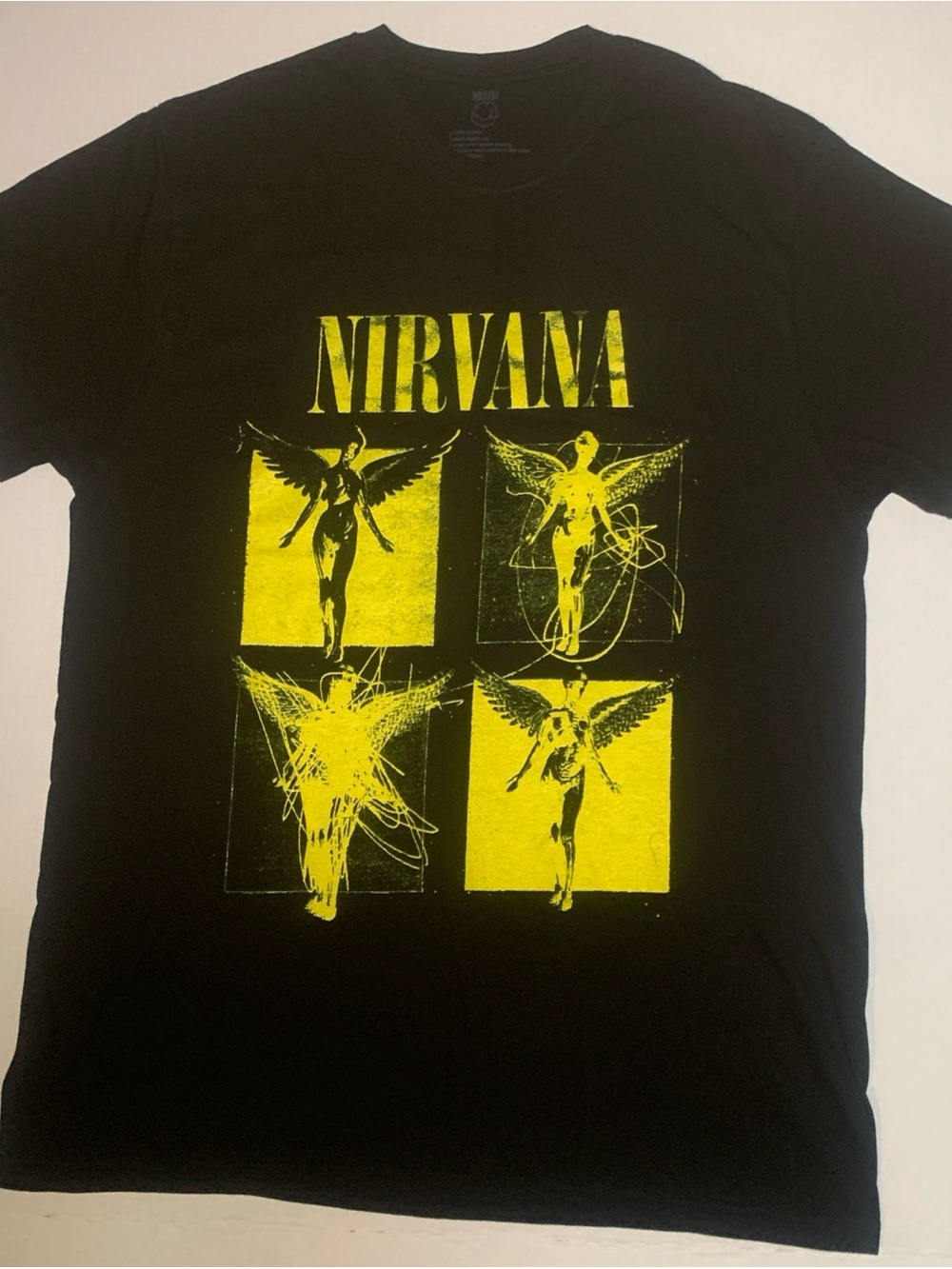 Nirvana Men’s Large Black Yellow Angel Graphic Band T-Shirt 100% Cotton